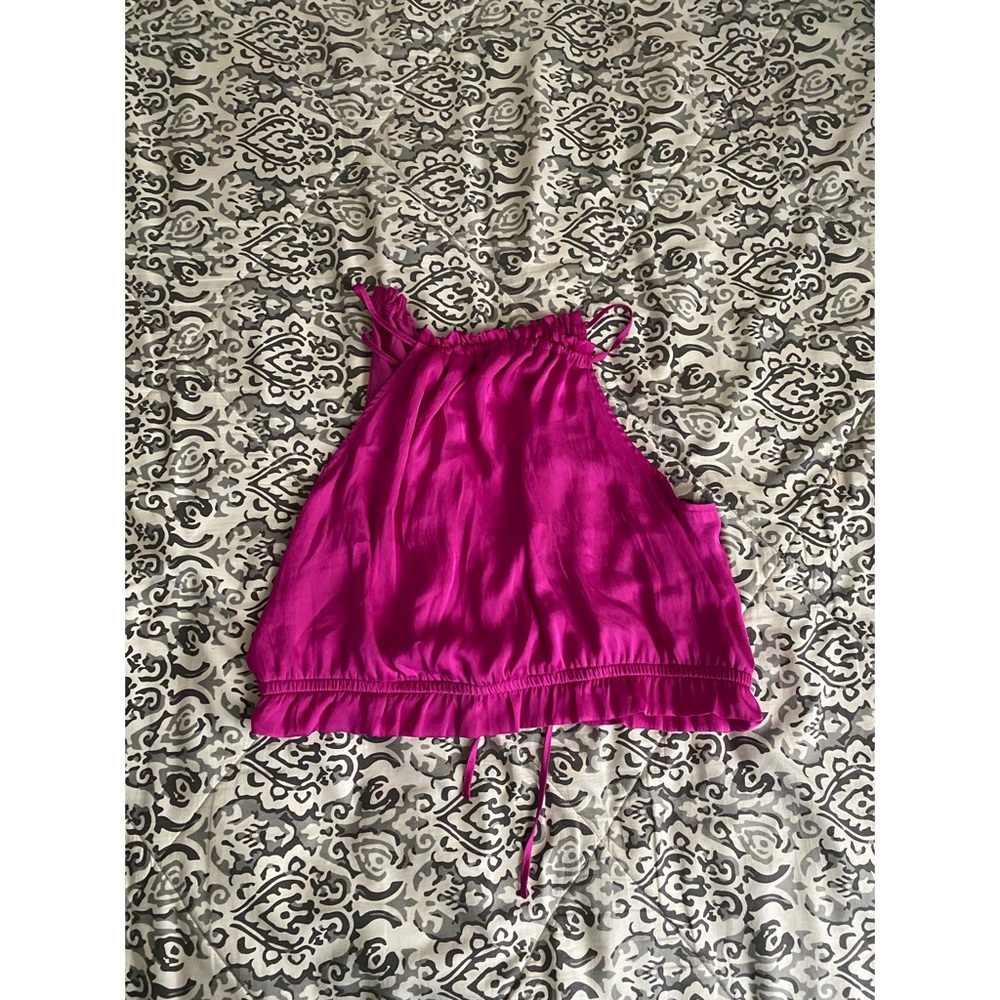 Top - Picture 2 of 2